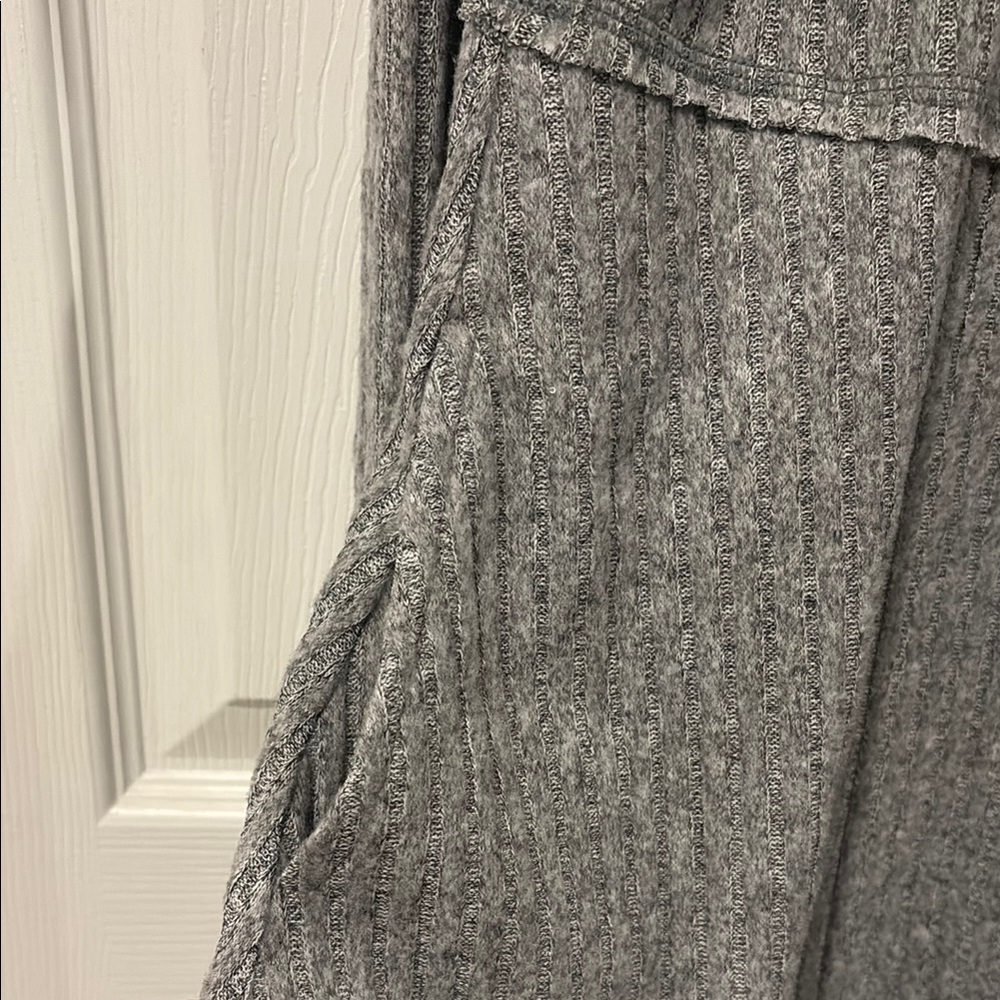 NWOT! Super soft Gray Ribbed Knit Turtleneck Dress - Picture 9 of 9